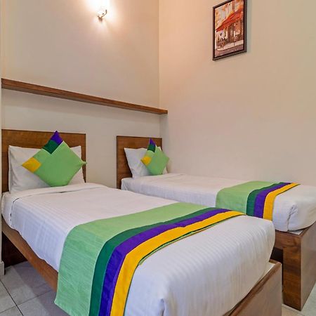 Itsy Hotels Avani Stays, Vyttila, Kochi Buitenkant foto