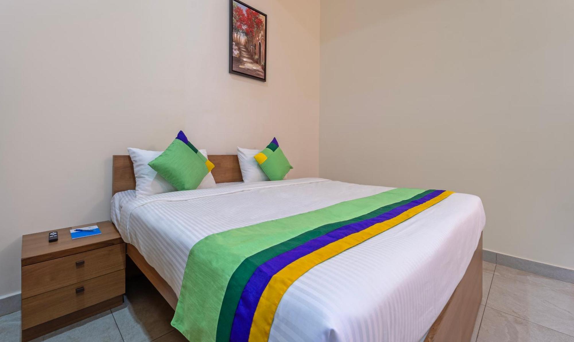 Itsy Hotels Avani Stays, Vyttila, Kochi Buitenkant foto